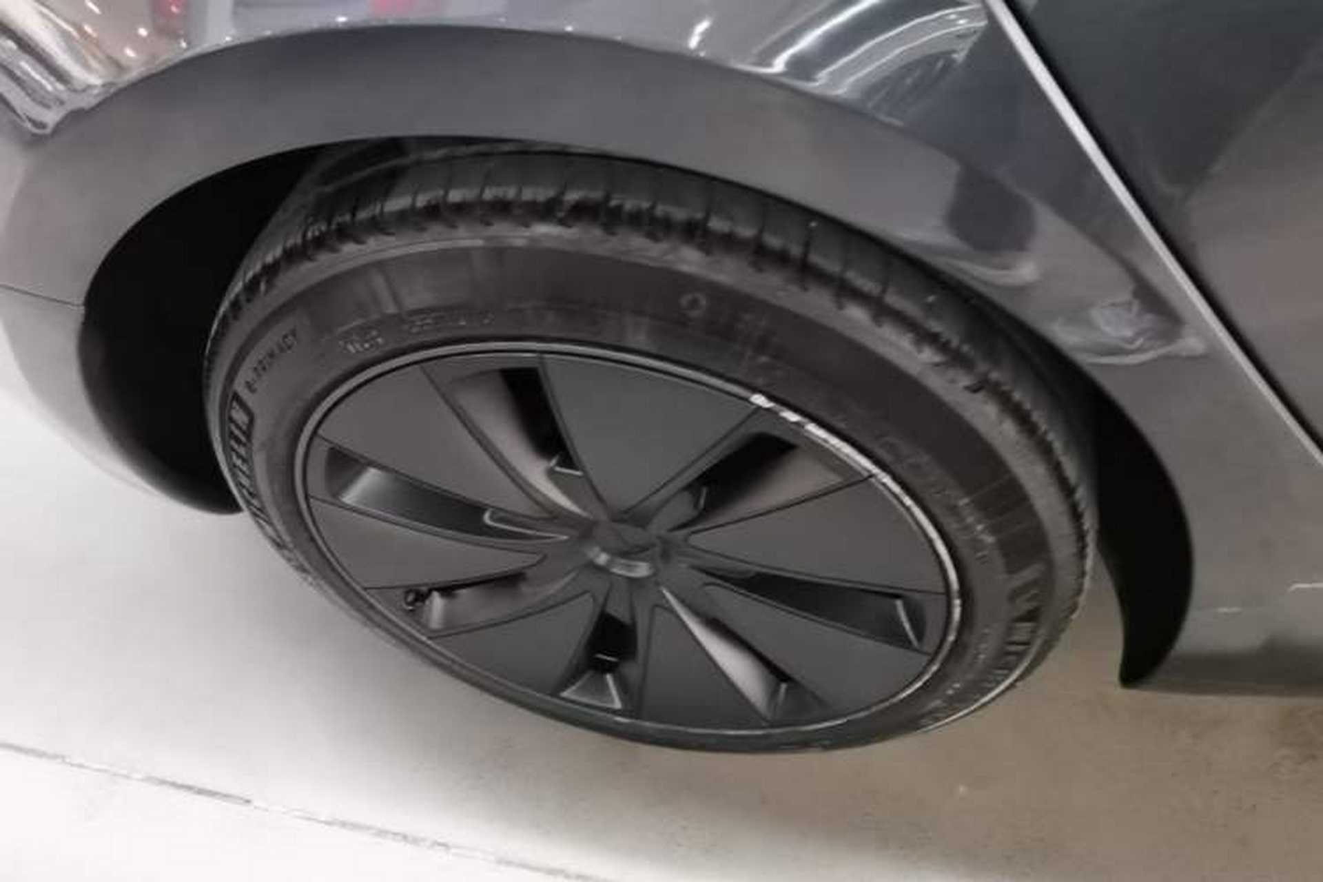 Used Tesla Model 3 2023 Rear-Wheel-Drive Version Right Rear Wheel Hub
