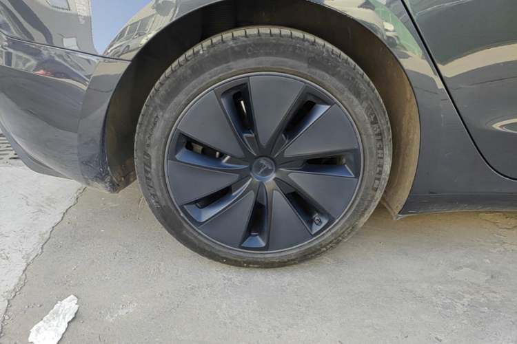Used Tesla Model 3 2023 Rear-Wheel-Drive Version Right Rear Wheel Hub