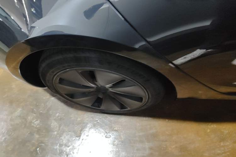 Used Tesla Model 3 2023 Rear-Wheel-Drive Version Right Rear Wheel Hub