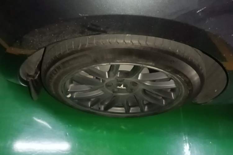 Used Tesla Model 3 2023 Rear-Wheel-Drive Version Right Rear Wheel Hub