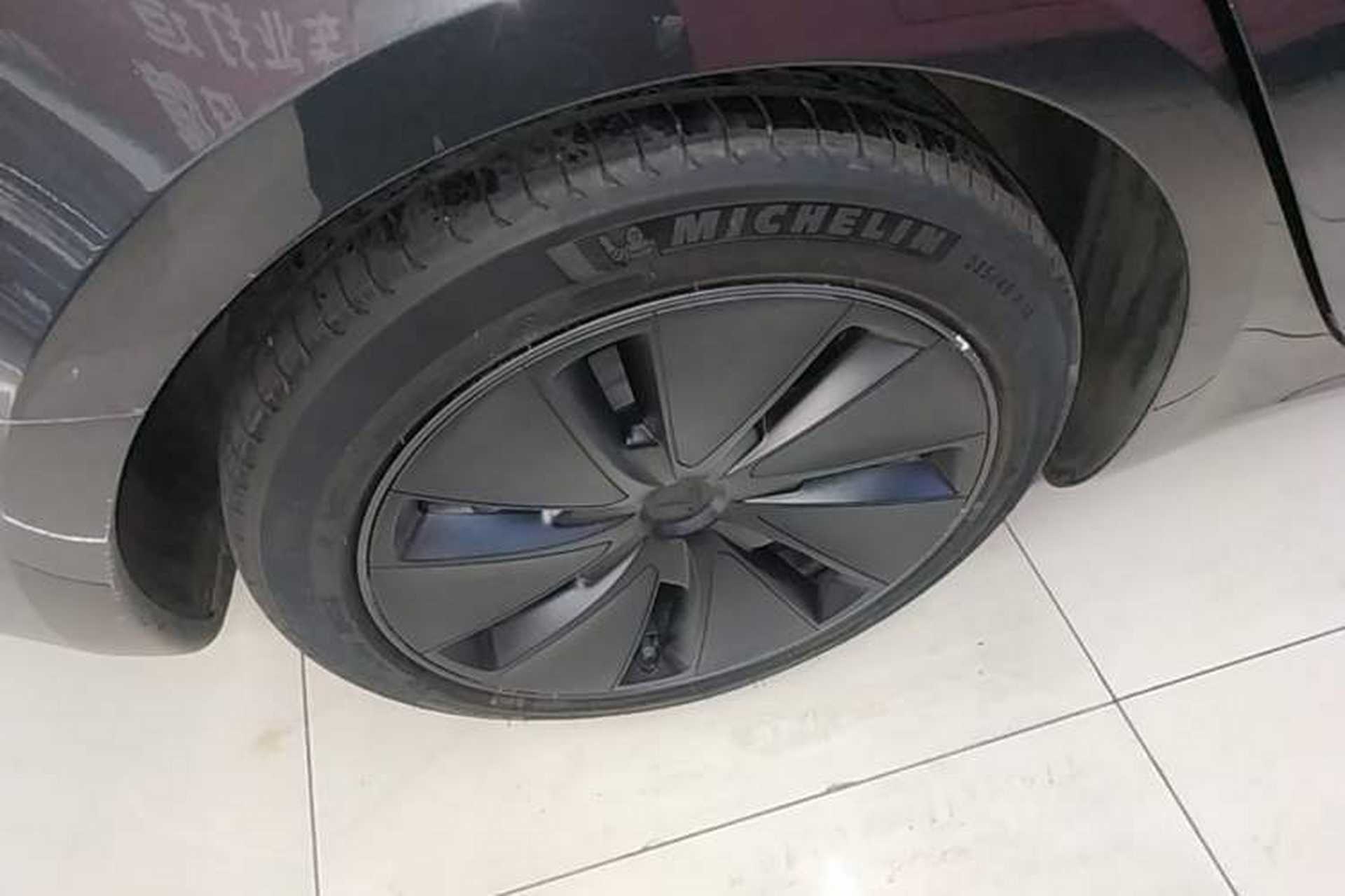 Used Tesla Model 3 2023 Rear-Wheel-Drive Version Right Rear Wheel Hub