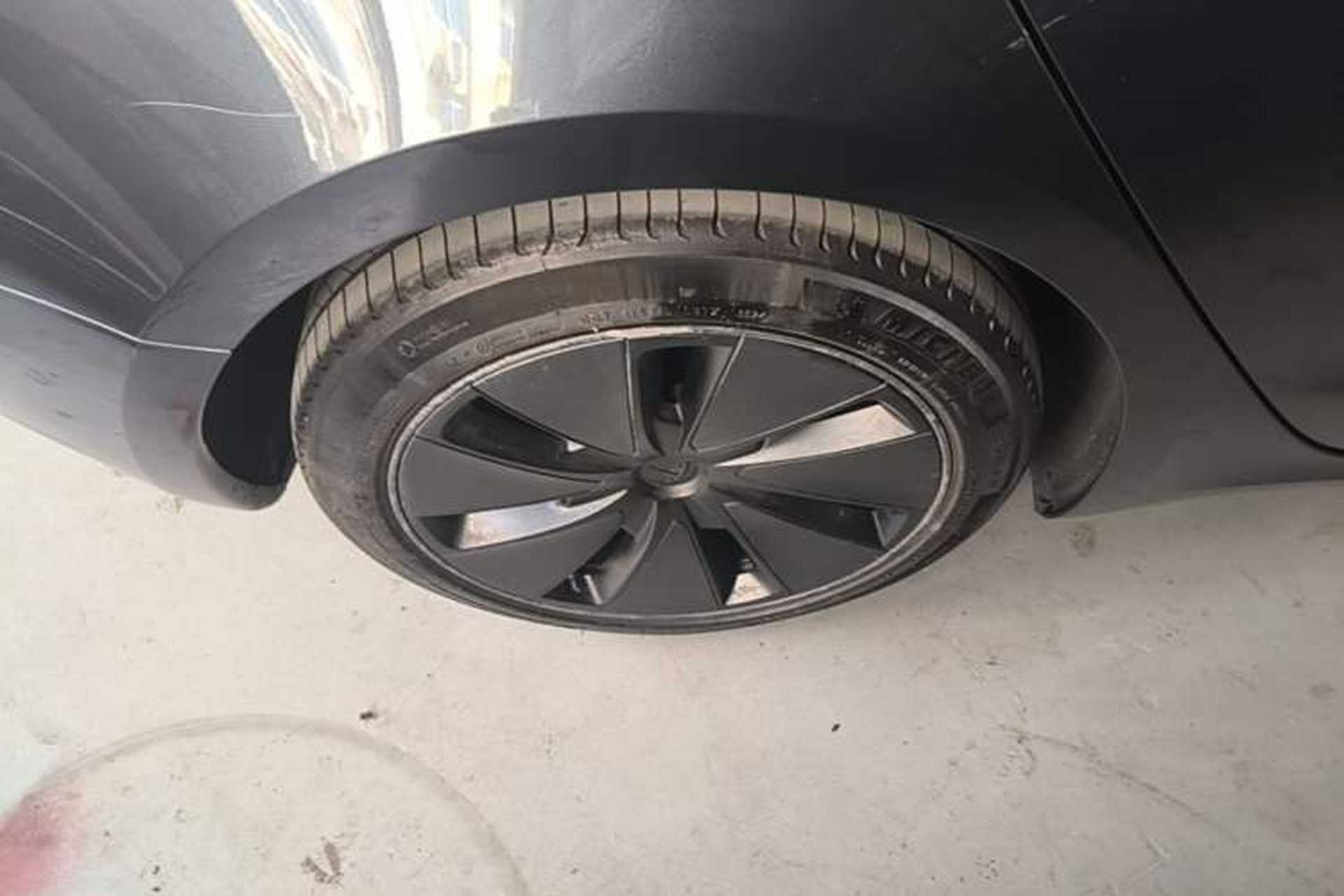 Used Tesla Model 3 2023 Rear-Wheel-Drive Version Right Rear Wheel Hub