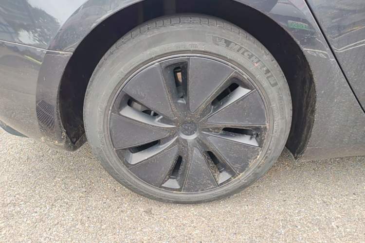 Used Tesla Model 3 2023 Rear-Wheel-Drive Version Right Rear Wheel Hub