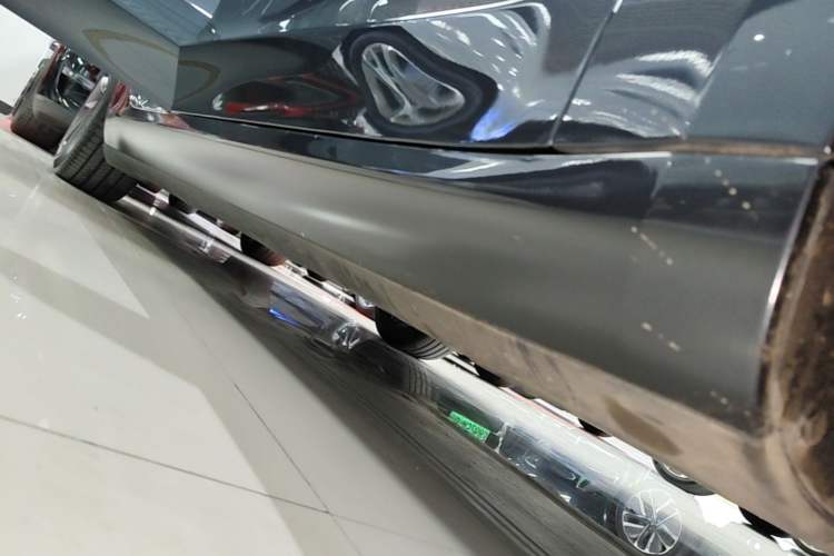 Used Tesla Model 3 2023 Rear-Wheel-Drive Version Right Side Sill
