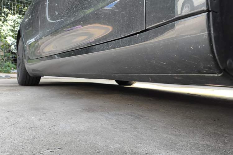 Used Tesla Model 3 2023 Rear-Wheel-Drive Version Right Side Sill