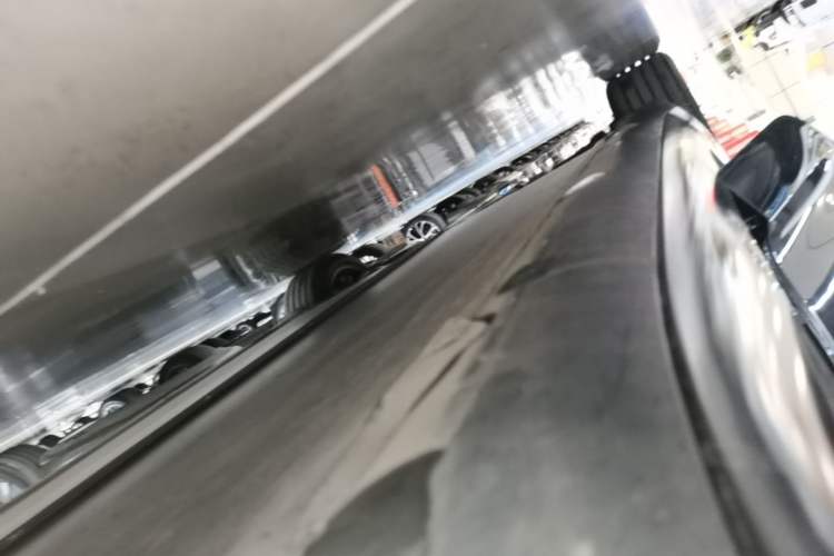 Used Tesla Model 3 2023 Rear-Wheel-Drive Version Right Side Sill