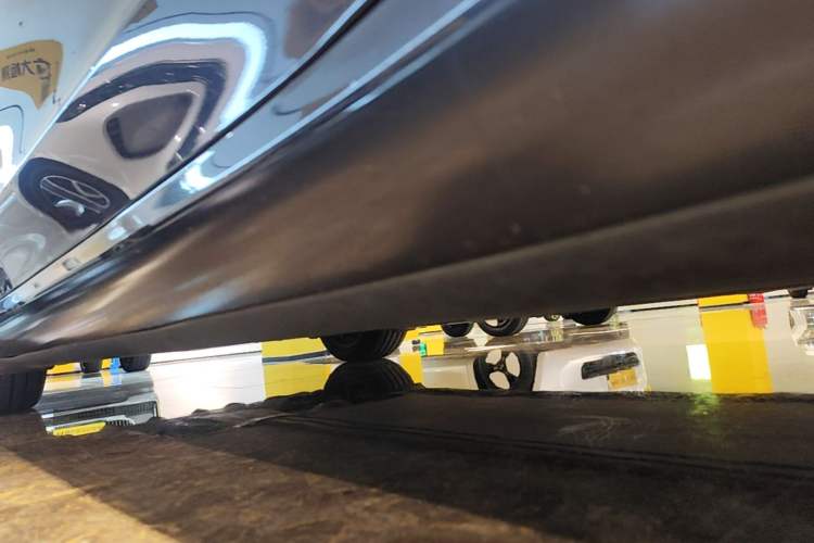 Used Tesla Model 3 2023 Rear-Wheel-Drive Version Right Side Sill