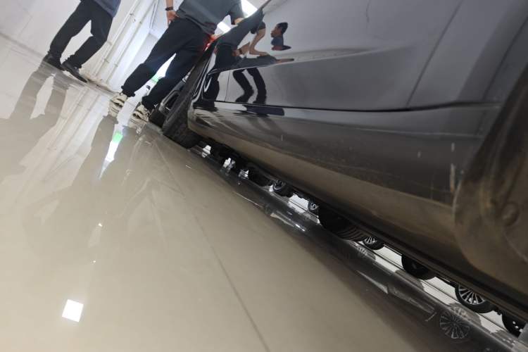 Used Tesla Model 3 2023 Rear-Wheel-Drive Version Right Side Sill