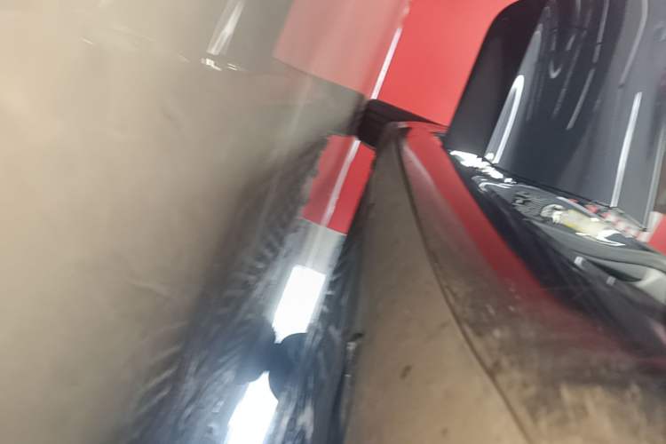 Used Tesla Model 3 2023 Rear-Wheel-Drive Version Right Side Sill