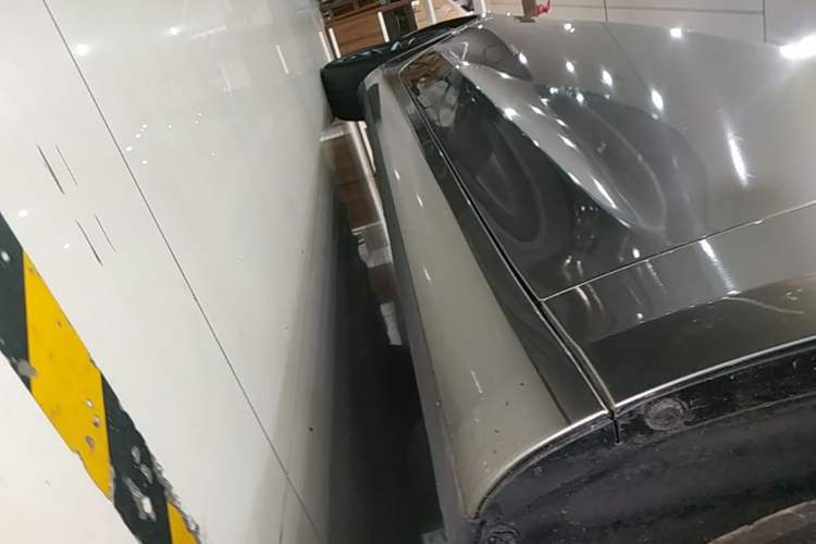 Used Tesla Model 3 2023 Rear-Wheel-Drive Version Right Side Sill
