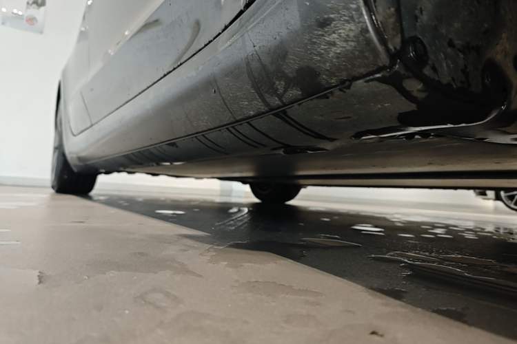 Used Tesla Model 3 2023 Rear-Wheel-Drive Version Right Side Sill