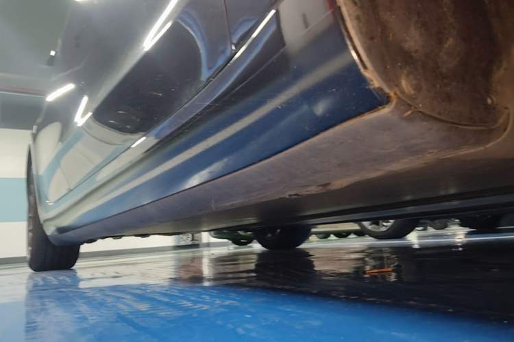Used Tesla Model 3 2023 Rear-Wheel-Drive Version Right Side Sill