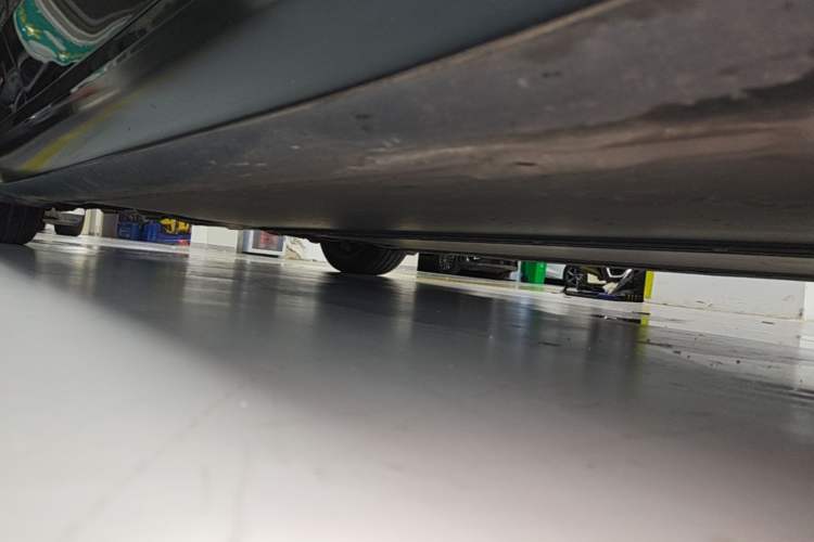Used Tesla Model 3 2023 Rear-Wheel-Drive Version Right Side Sill