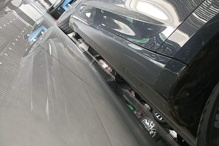 Used Tesla Model 3 2023 Rear-Wheel-Drive Version Right Side Sill