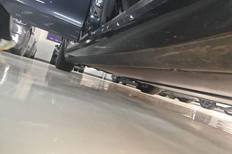 Used Tesla Model 3 2023 Rear-Wheel-Drive Version Right Side Sill