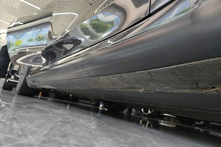 Used Tesla Model 3 2023 Rear-Wheel-Drive Version Right Side Sill
