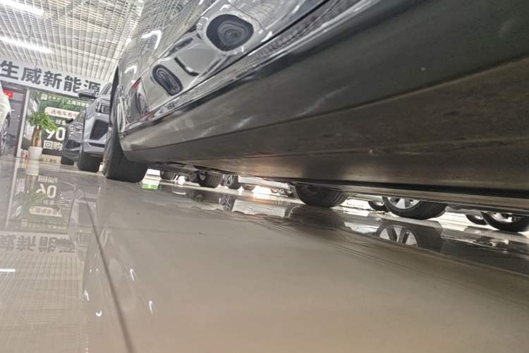 Used Tesla Model 3 2023 Rear-Wheel-Drive Version Right Side Sill