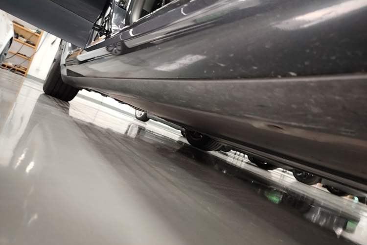 Used Tesla Model 3 2023 Rear-Wheel-Drive Version Right Side Sill