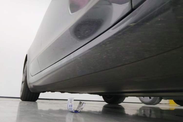 Used Tesla Model 3 2023 Rear-Wheel-Drive Version Right Side Sill