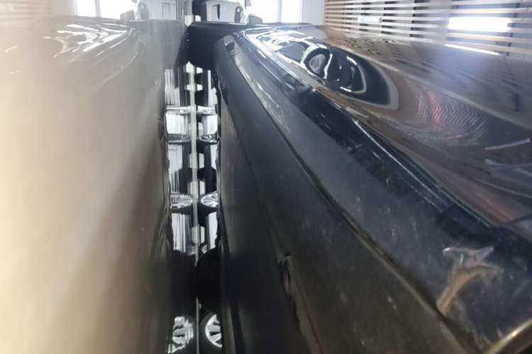 Used Tesla Model 3 2023 Rear-Wheel-Drive Version Right Side Sill