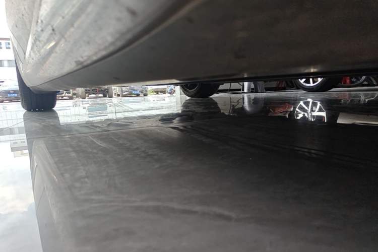 Used Tesla Model 3 2023 Rear-Wheel-Drive Version Right Side Sill