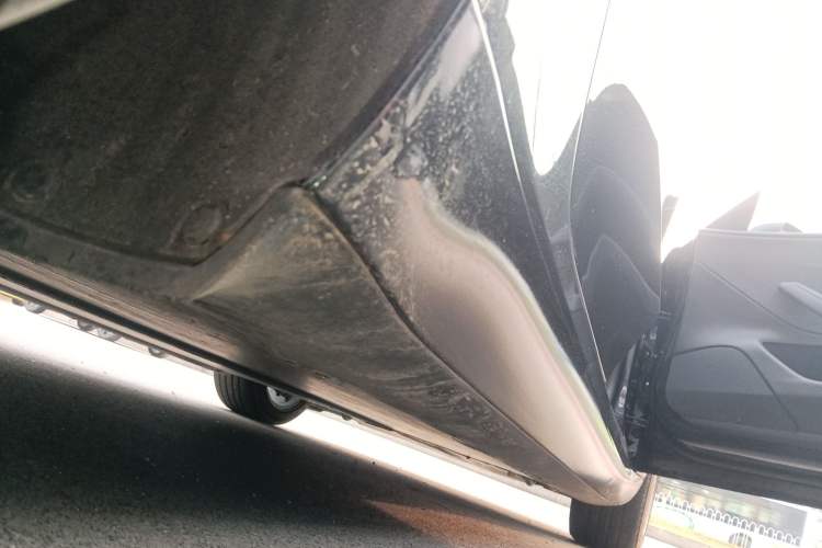 Used Tesla Model 3 2023 Rear-Wheel-Drive Version Right Side Sill