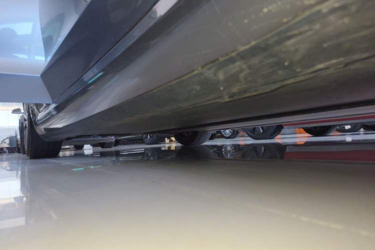Used Tesla Model 3 2023 Rear-Wheel-Drive Version Right Side Sill