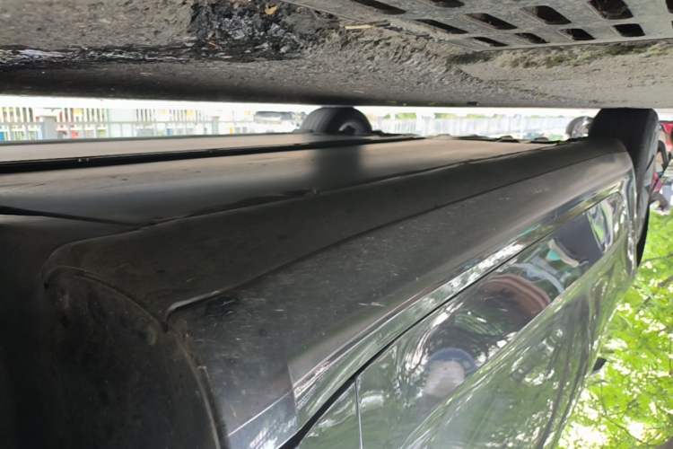 Used Tesla Model 3 2023 Rear-Wheel-Drive Version Right Side Sill