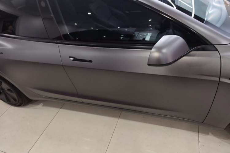 Used Tesla Model 3 2023 Long-Range All-Wheel-Drive Version Right Side Sill