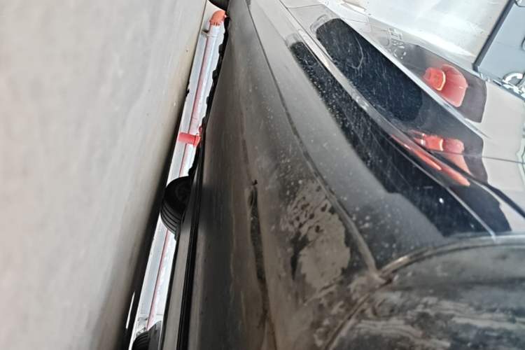 Used Tesla Model 3 2023 Rear-Wheel-Drive Version Right Side Sill