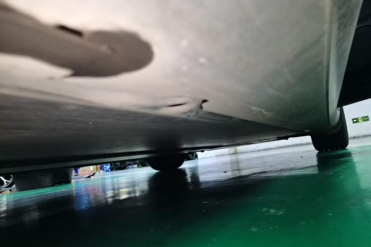 Used Tesla Model 3 2023 Rear-Wheel-Drive Version Right Side Sill