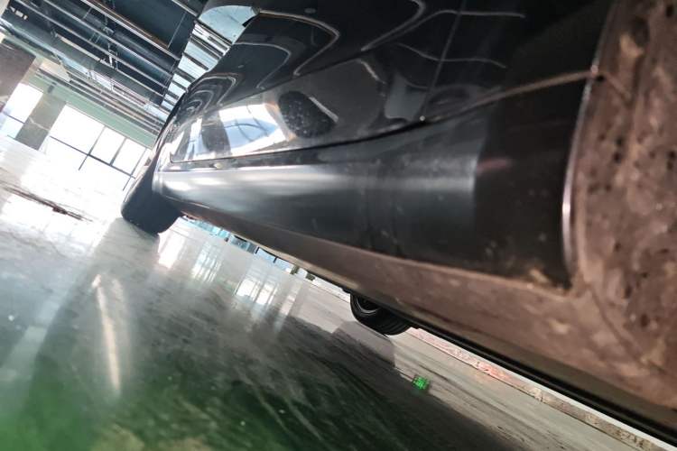 Used Tesla Model 3 2023 Rear-Wheel-Drive Version Right Side Sill