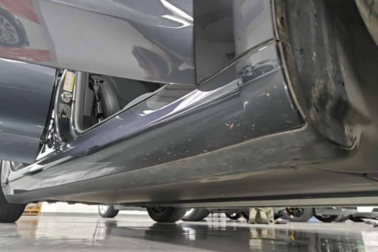 Used Tesla Model 3 2023 Rear-Wheel-Drive Version Right Side Sill