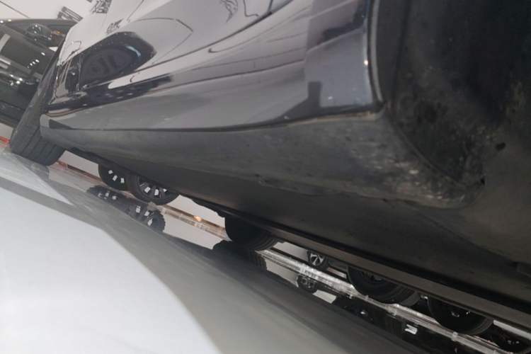 Used Tesla Model 3 2023 Rear-Wheel-Drive Version Right Side Sill