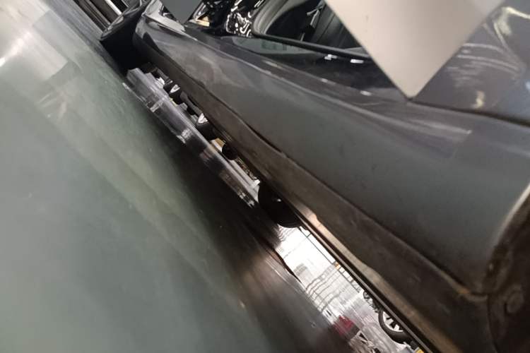 Used Tesla Model 3 2023 Rear-Wheel-Drive Version Right Side Sill