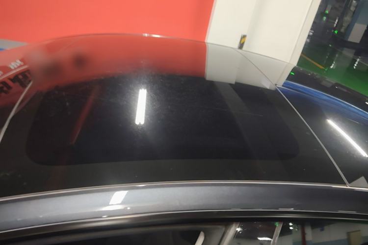 Used Tesla Model 3 2023 Rear-Wheel-Drive Version Roof