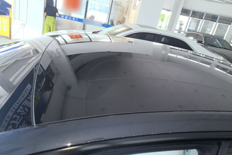 Used Tesla Model 3 2023 Rear-Wheel-Drive Version Roof