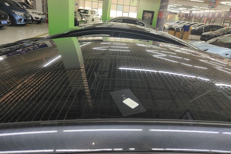 Used Tesla Model 3 2023 Rear-Wheel-Drive Version Roof