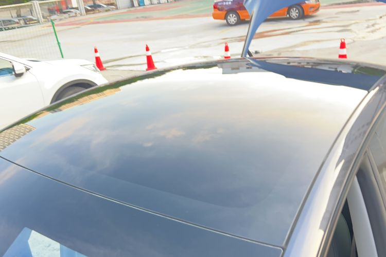 Used Tesla Model 3 2023 Long-Range All-Wheel-Drive Version Roof