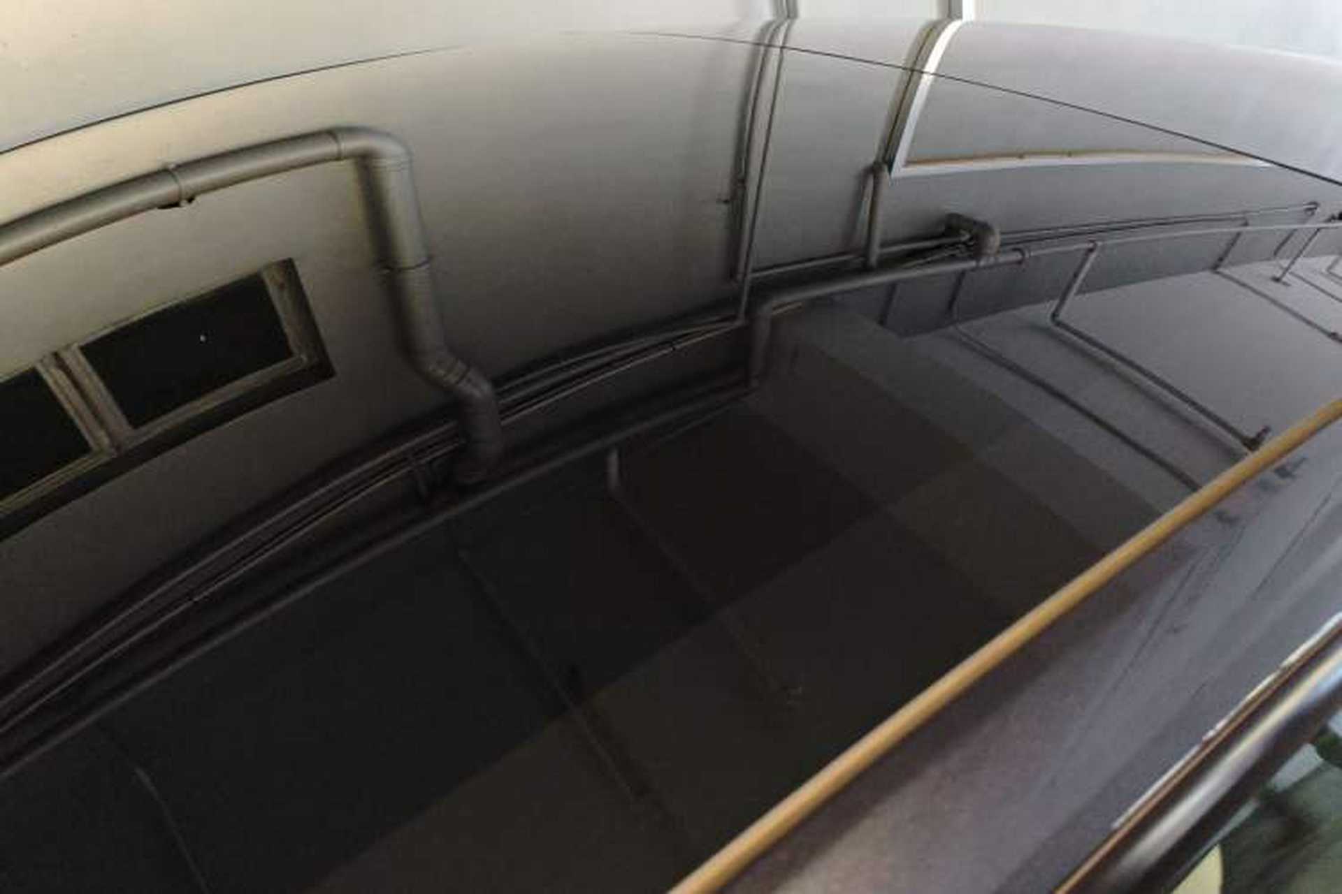 Used Tesla Model 3 2023 Rear-Wheel-Drive Version Roof