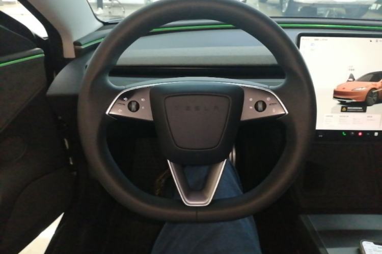 Used Tesla Model 3 2023 Long-Range All-Wheel-Drive Version Steering Wheel