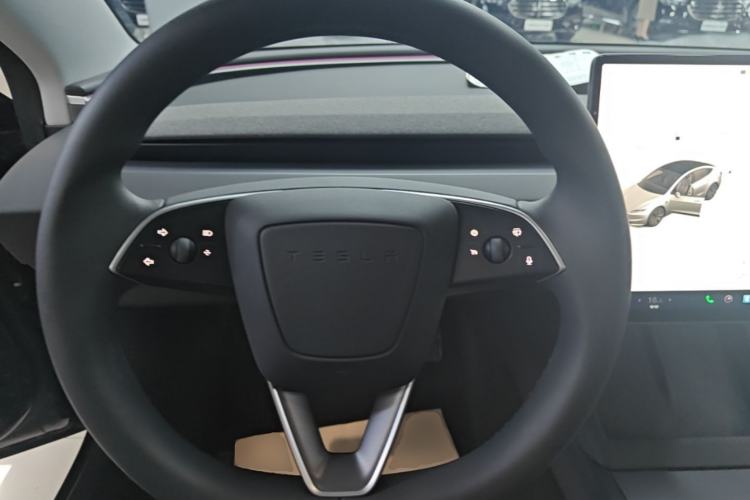 Used Tesla Model 3 2023 Rear-Wheel-Drive Version Steering Wheel