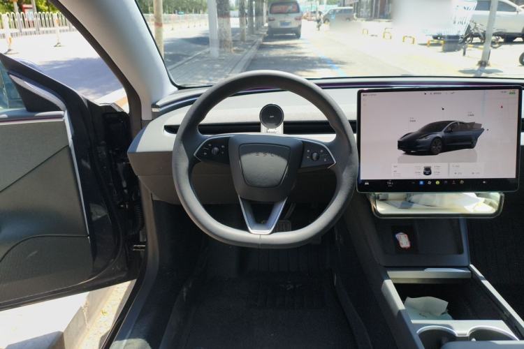 Used Tesla Model 3 2023 Rear-Wheel-Drive Version Steering Wheel