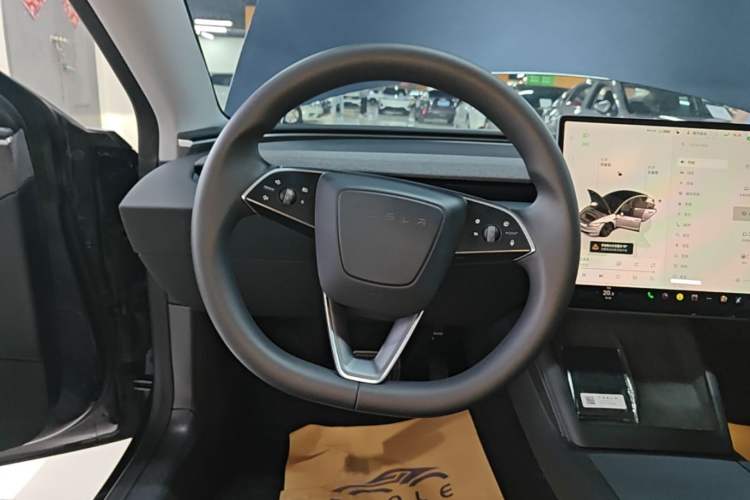 Used Tesla Model 3 2023 Rear-Wheel-Drive Version Steering Wheel