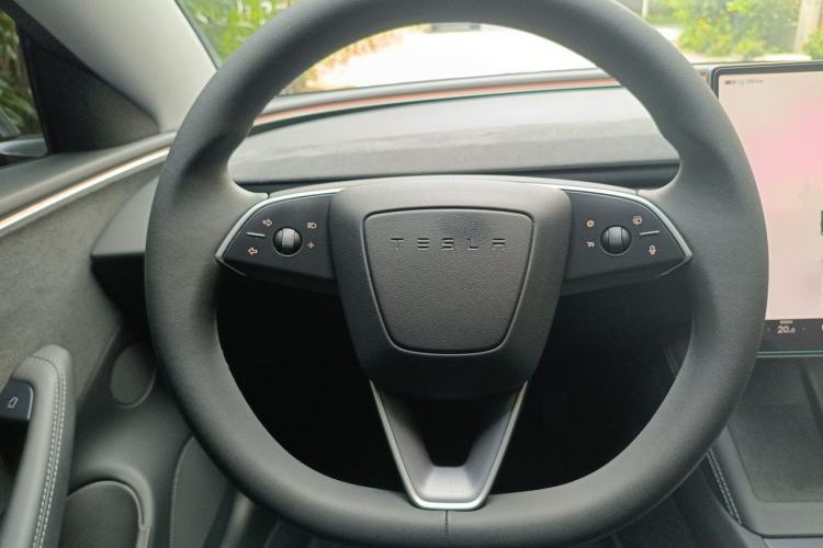 Used Tesla Model 3 2023 Long-Range All-Wheel-Drive Version Steering Wheel