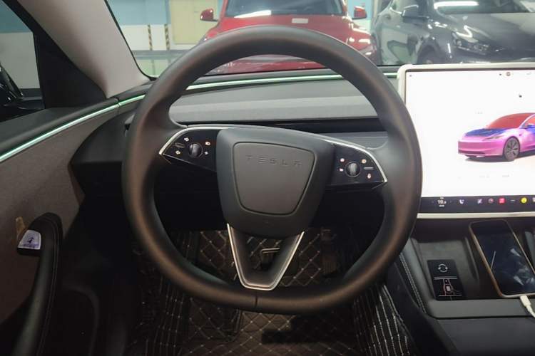 Used Tesla Model 3 2023 Rear-Wheel-Drive Version Steering Wheel
