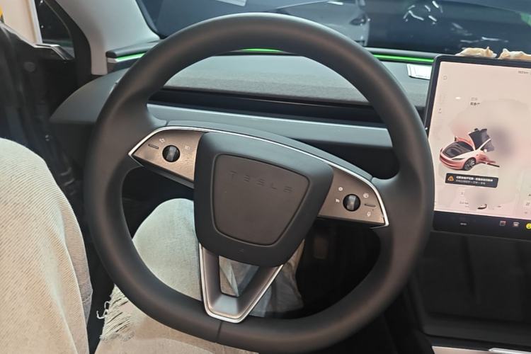 Used Tesla Model 3 2023 Rear-Wheel-Drive Version Steering Wheel