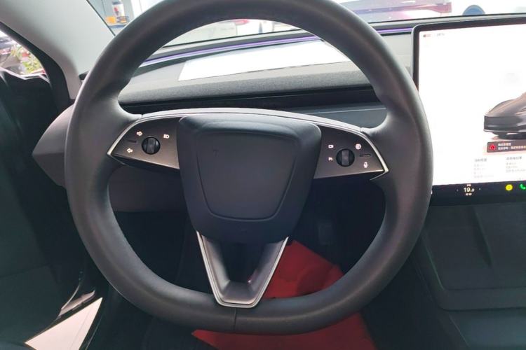 Used Tesla Model 3 2023 Rear-Wheel-Drive Version Steering Wheel
