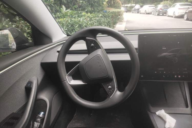 Used Tesla Model 3 2023 Rear-Wheel-Drive Version Steering Wheel