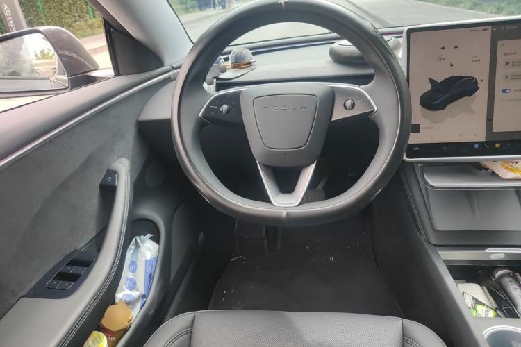 Used Tesla Model 3 2023 Long-Range All-Wheel-Drive Version Steering Wheel